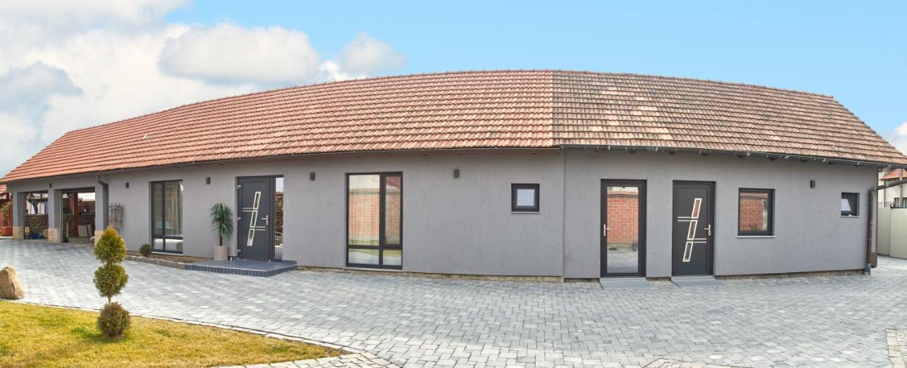 Apartament Tango La Casa Piano House ,Cu Parcare Алба Юлия Екстериор снимка
