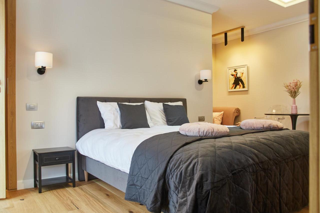 Apartament Tango La Casa Piano House ,Cu Parcare Алба Юлия Екстериор снимка
